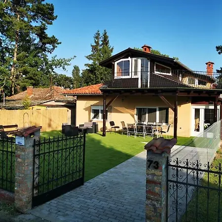 Apartment Liget Fonyodliget - Balaton View 30 M From Beach.
